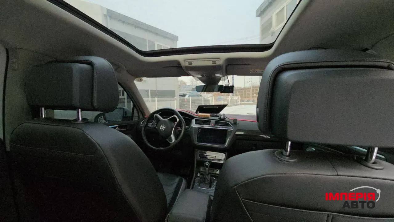 Volkswagen Tiguan - фото 9