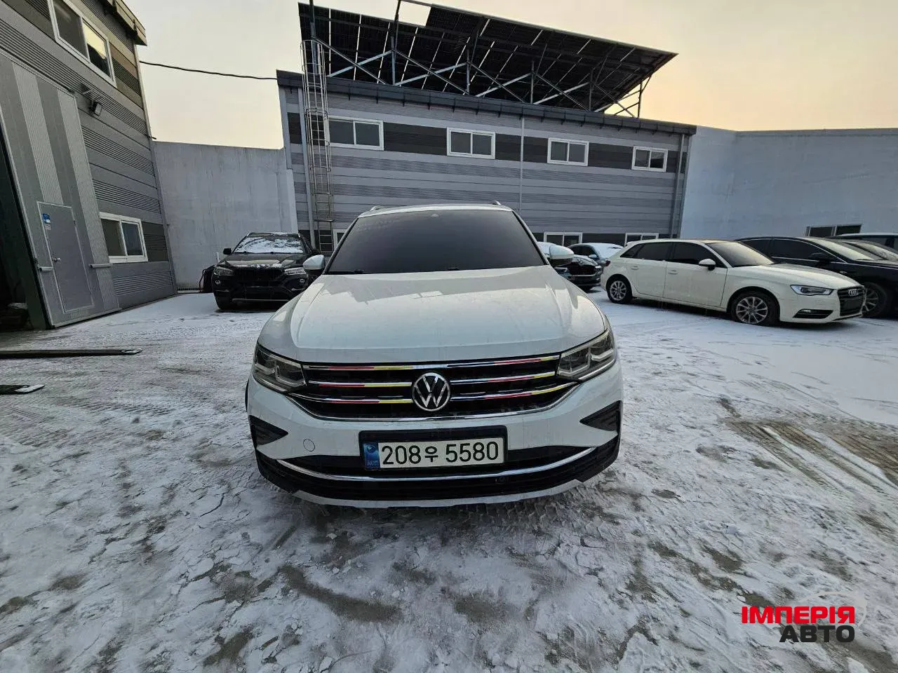 Volkswagen Tiguan - фото 1