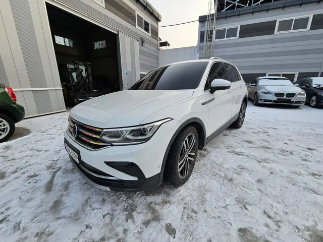 Volkswagen Tiguan - фото 2