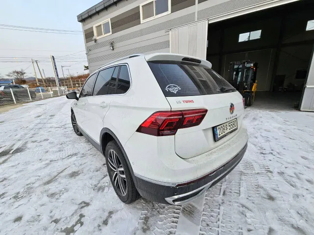 Volkswagen Tiguan - фото 3