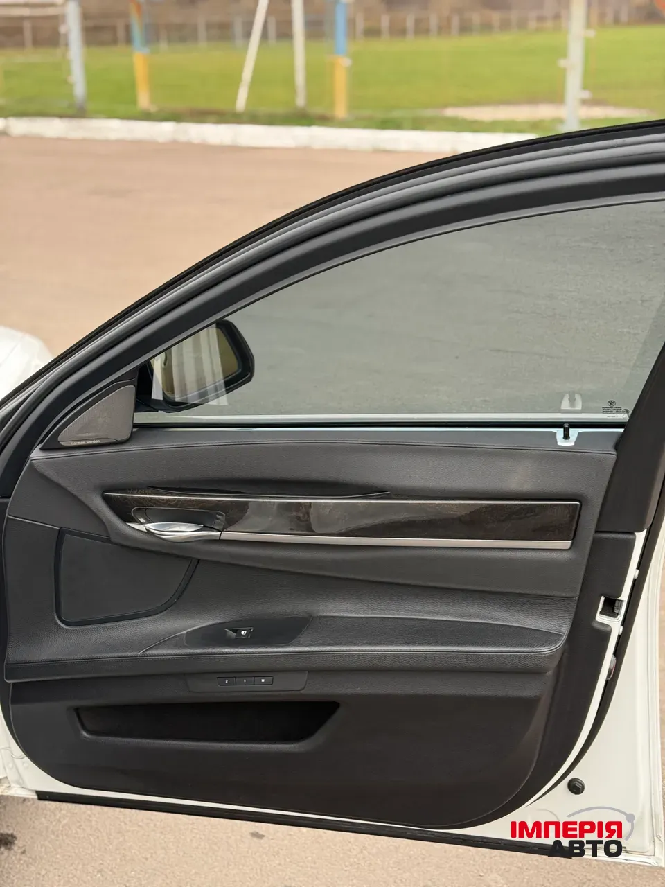 BMW 7 серії - фото 10