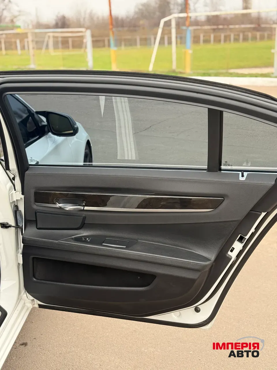 BMW 7 серії - фото 11