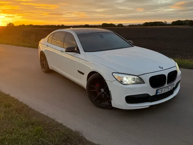 BMW 7 серії - фото 2