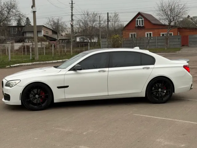 BMW 7 серії - фото 4