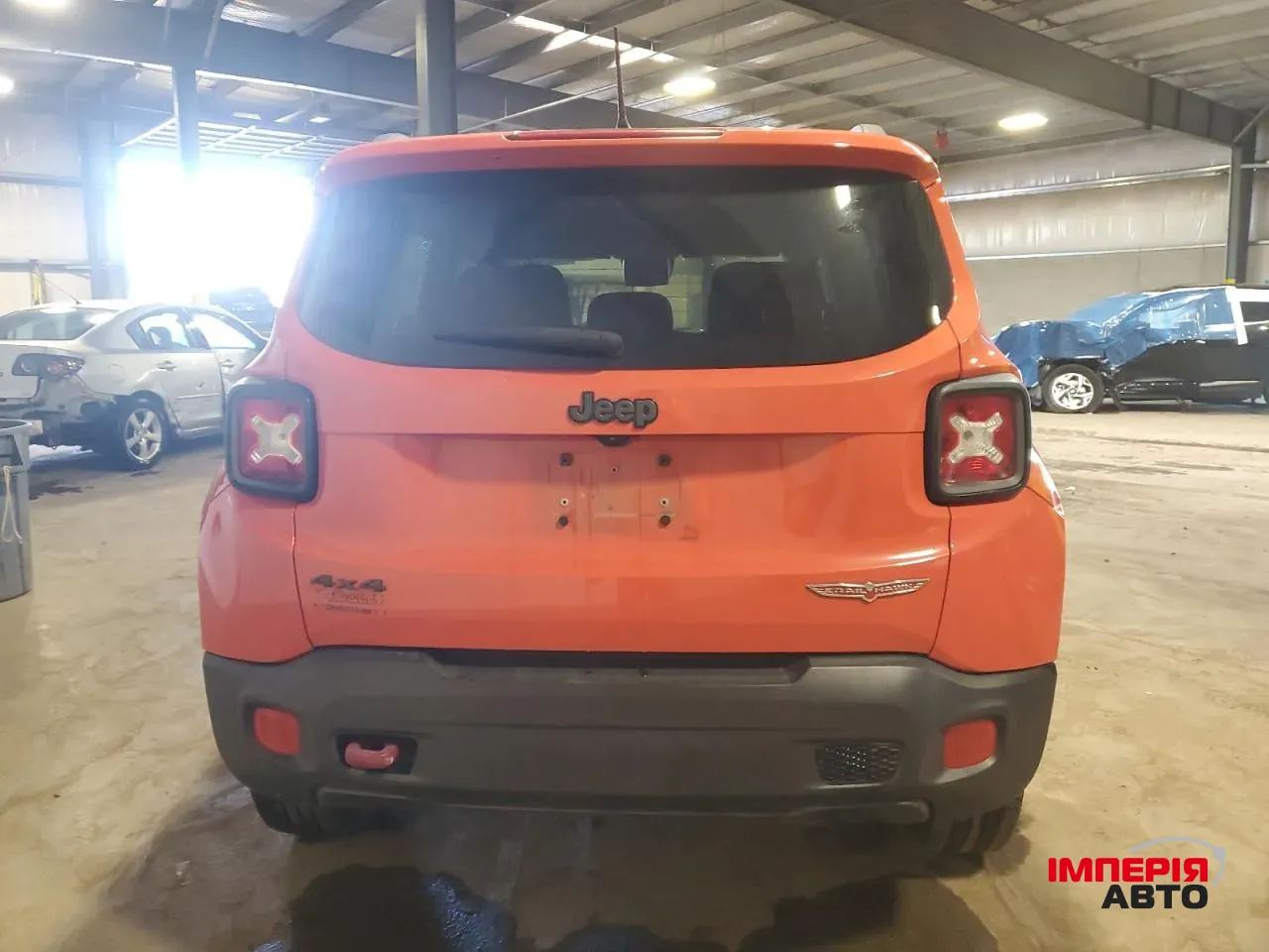 Jeep Renegade - фото 5