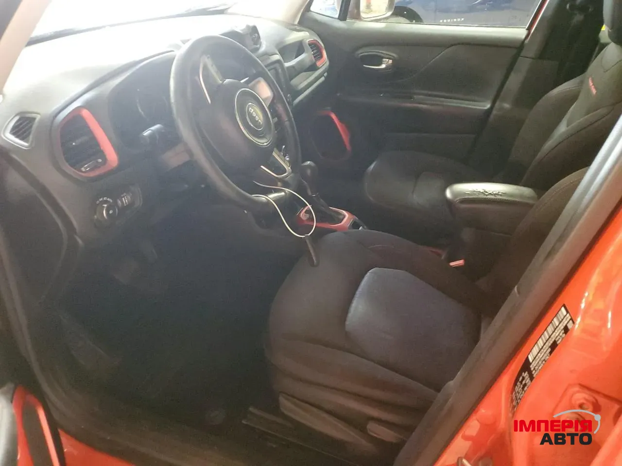 Jeep Renegade - фото 7