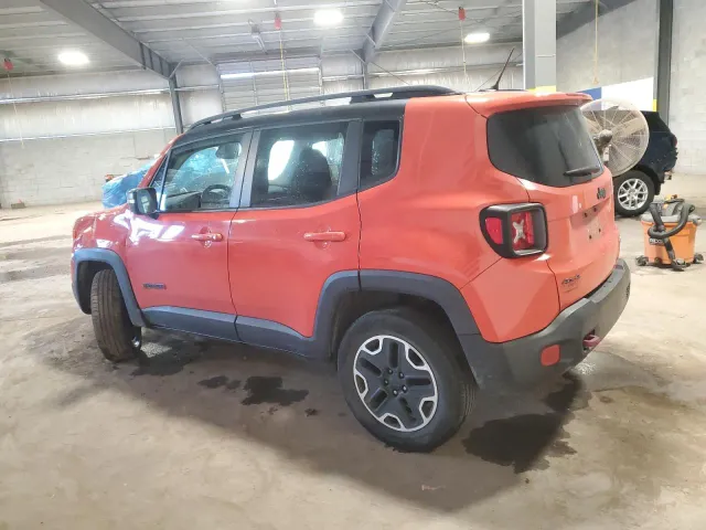 Jeep Renegade - фото 4