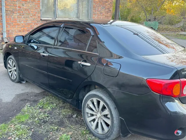 Toyota Corolla - фото 2