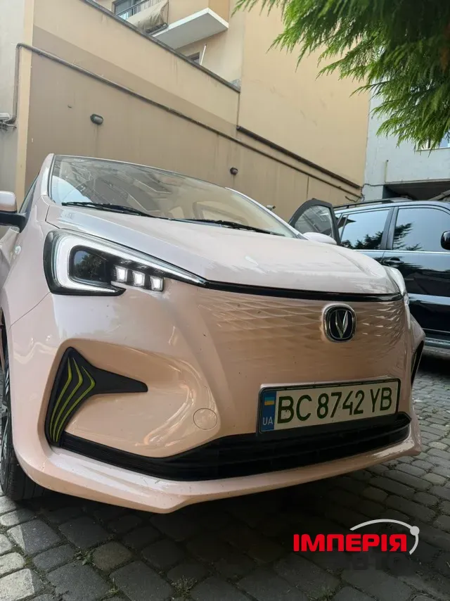 Changan Benben E-Star - фото 1