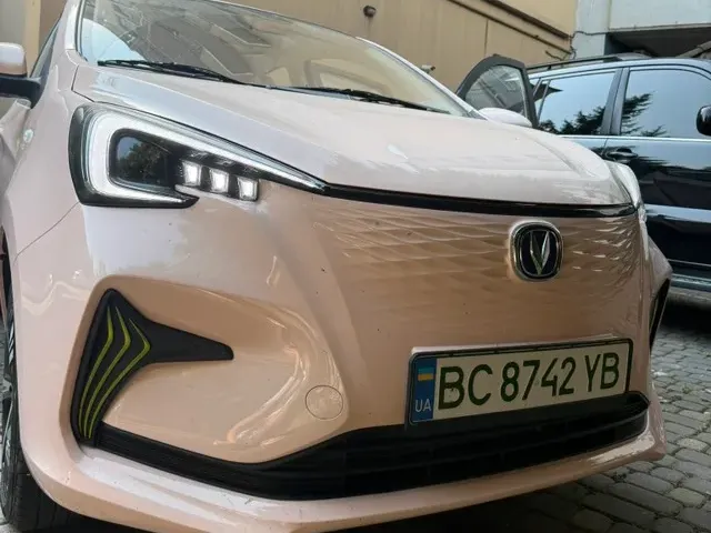 Changan Benben E-Star - фото 1