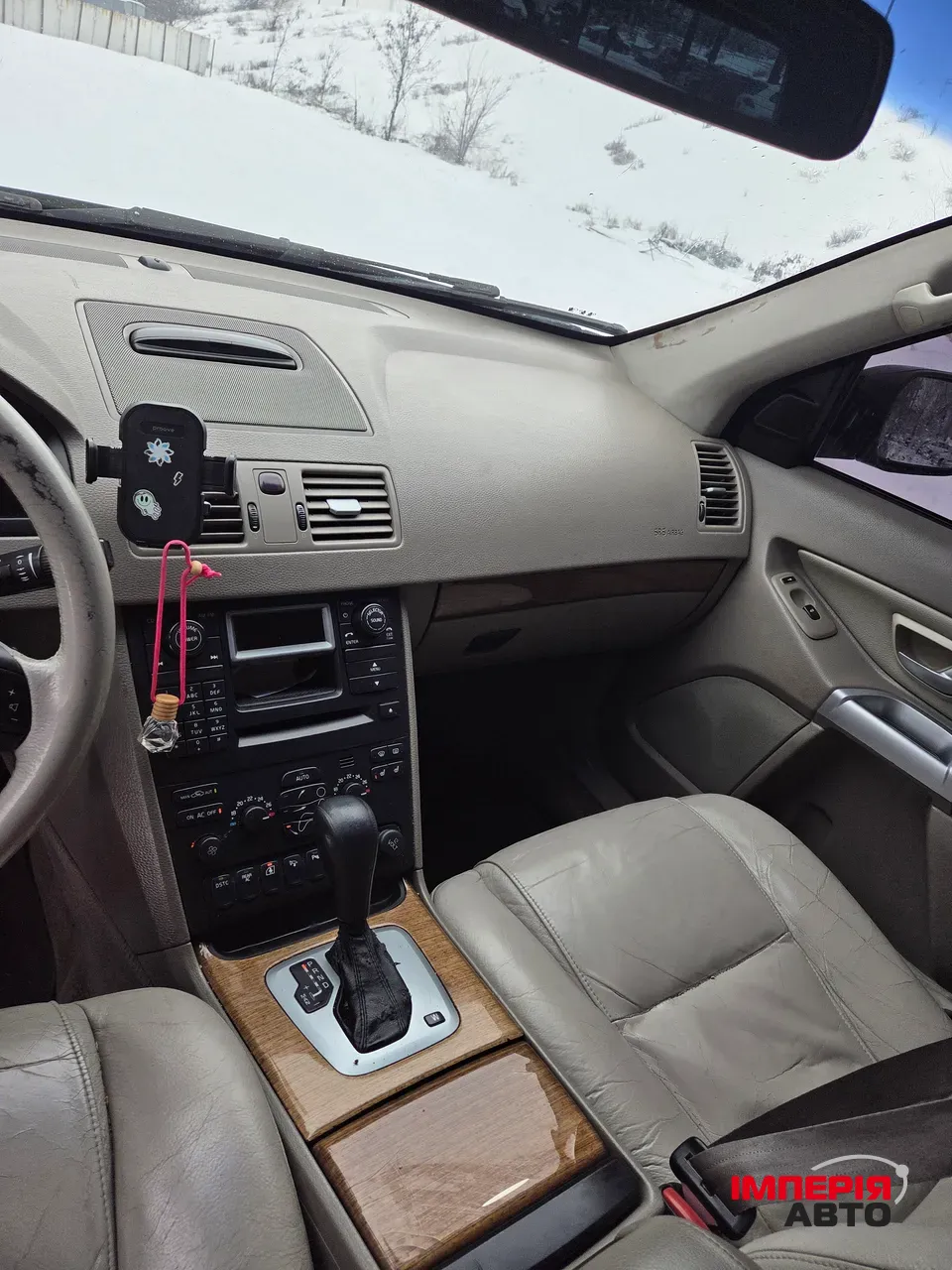 Volvo XC90 - фото 26