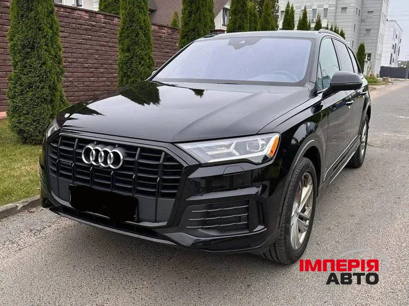 Audi Q7 - фото 1