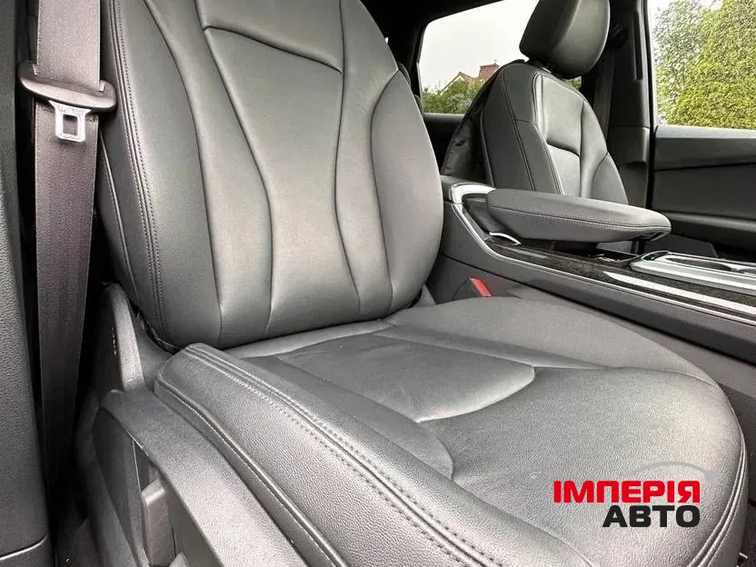 Audi Q7 - фото 12