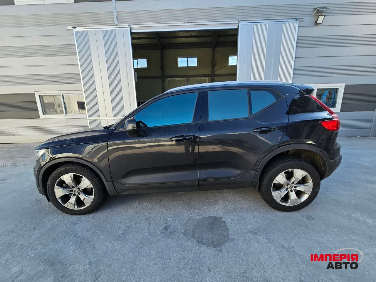 Volvo XC40 - фото 2