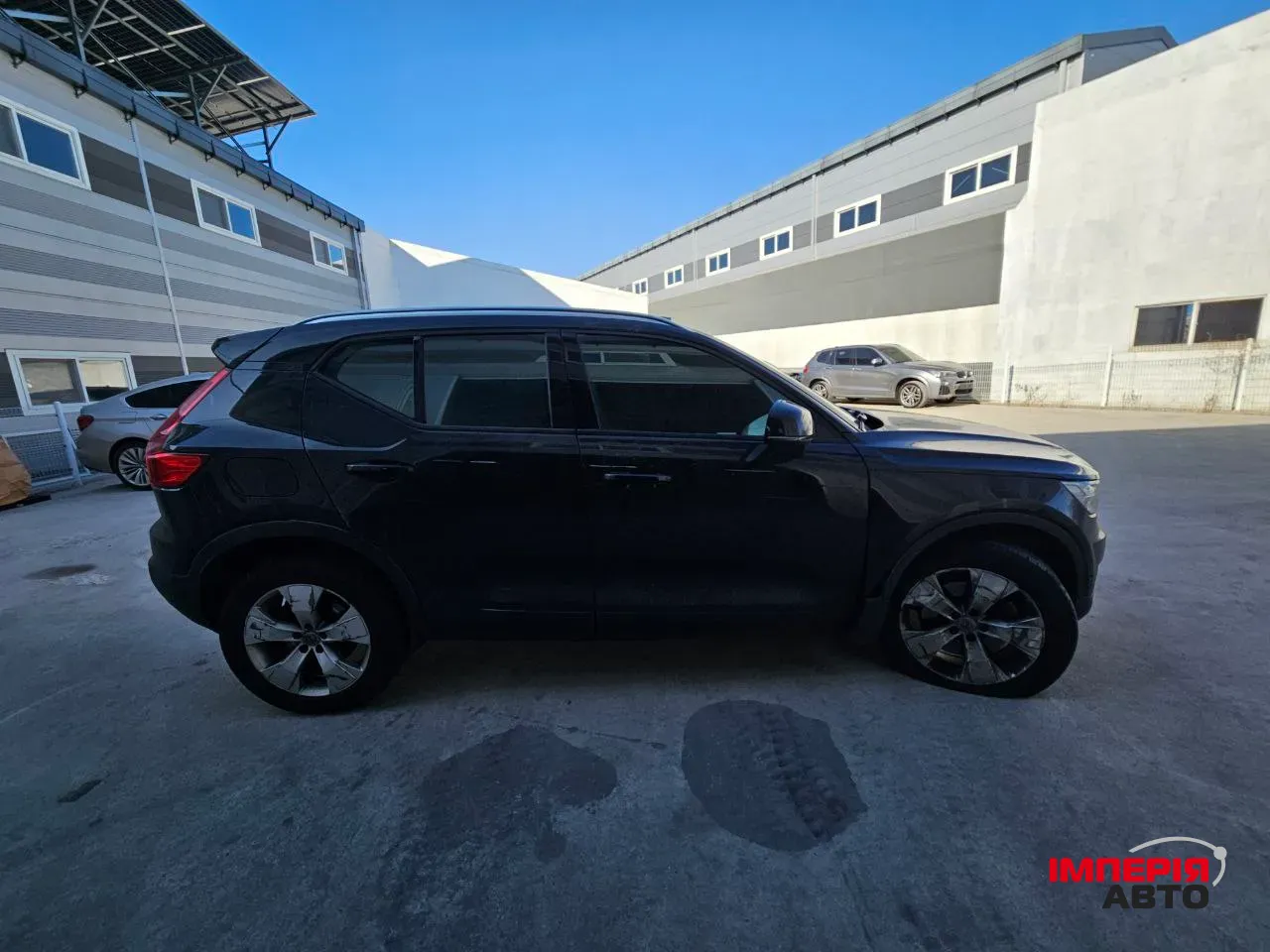 Volvo XC40 - фото 10