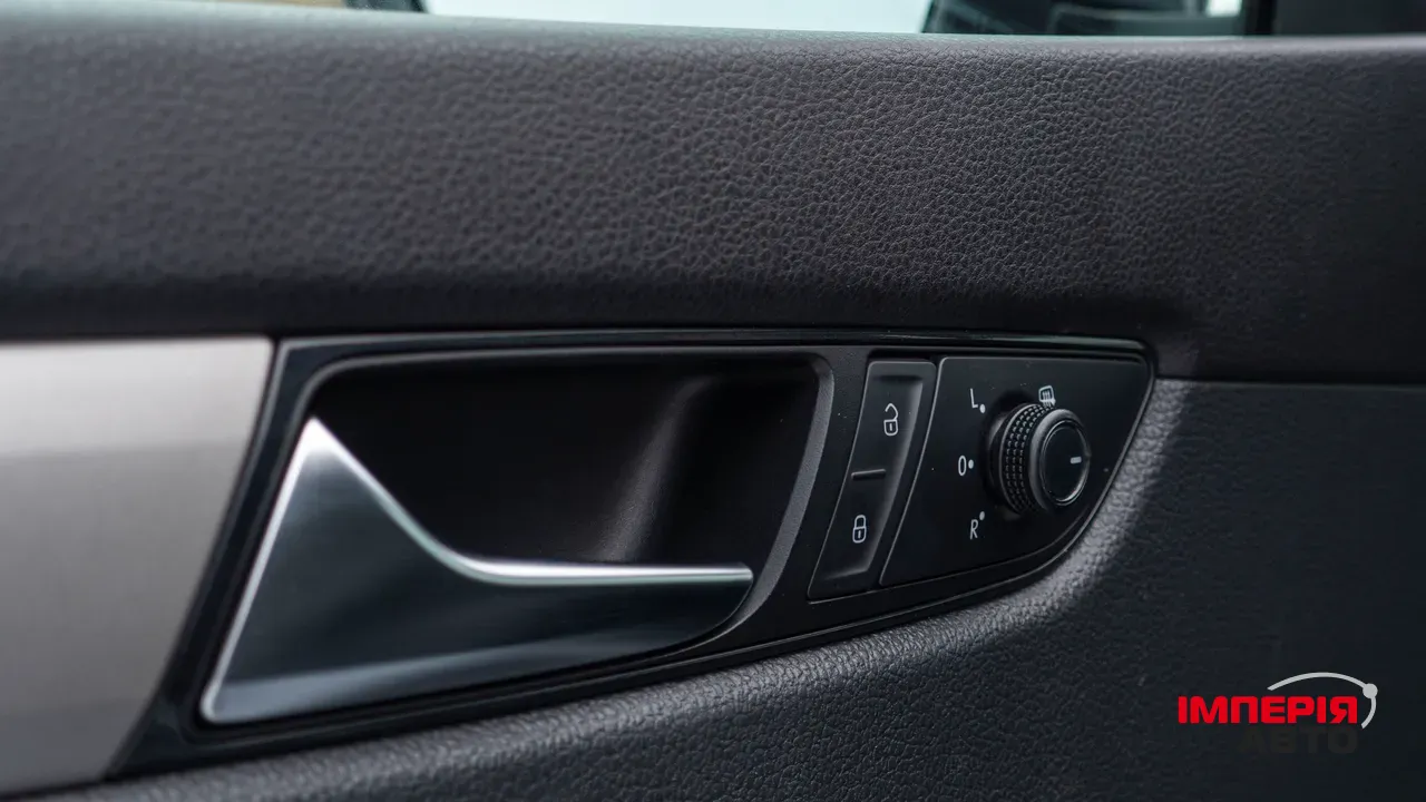 Volkswagen Passat - фото 27