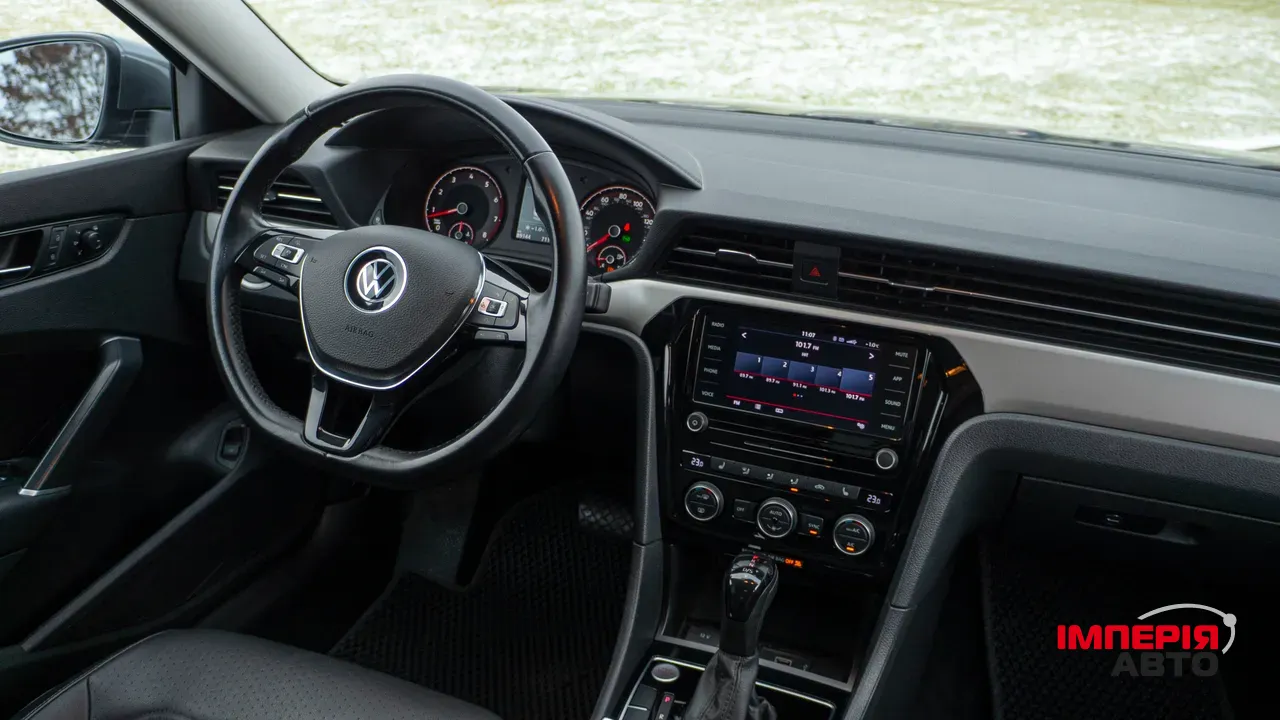 Volkswagen Passat - фото 24