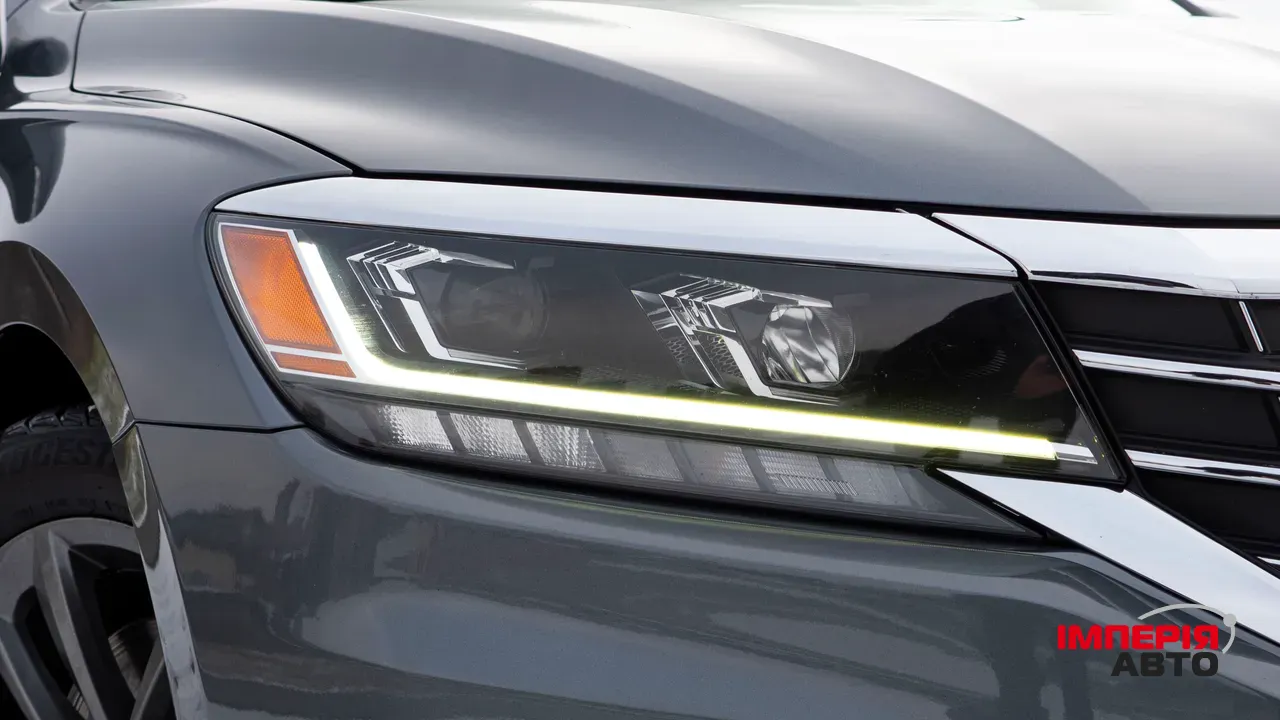 Volkswagen Passat - фото 17