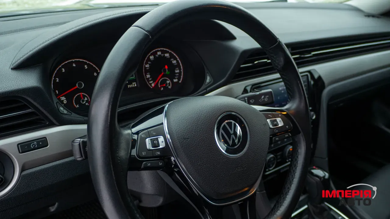 Volkswagen Passat - фото 33
