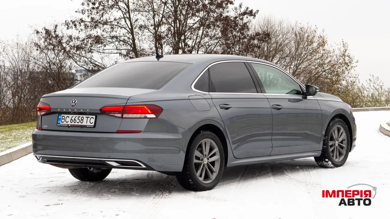 Volkswagen Passat - фото 4
