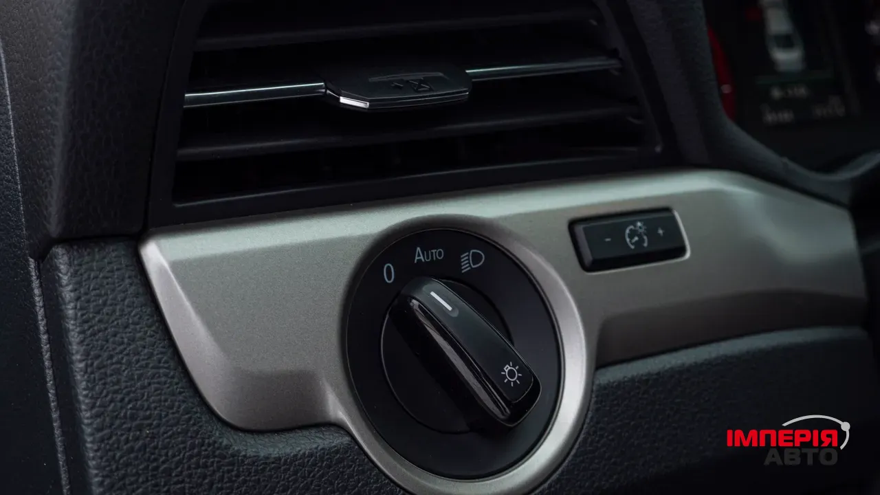 Volkswagen Passat - фото 28