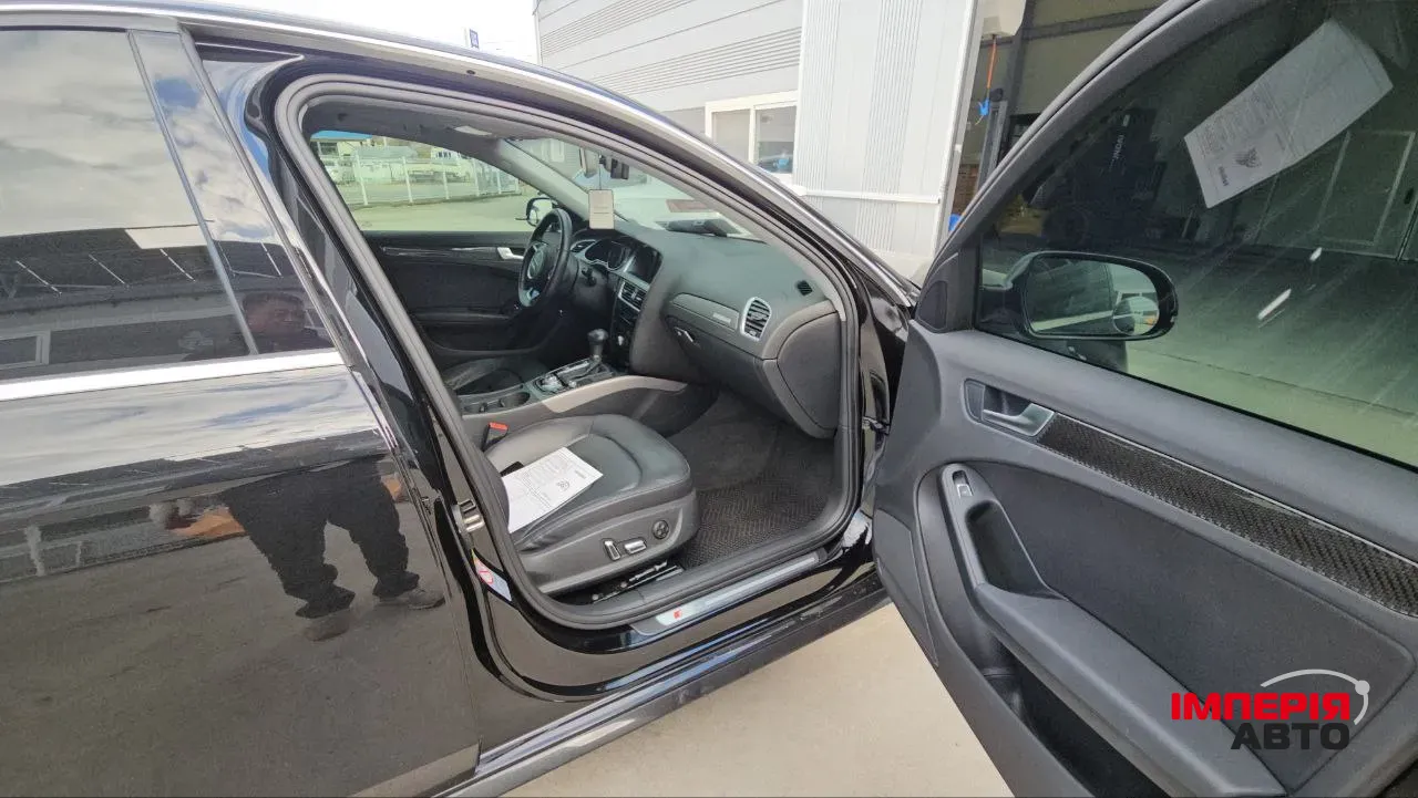 Audi A4 - фото 12