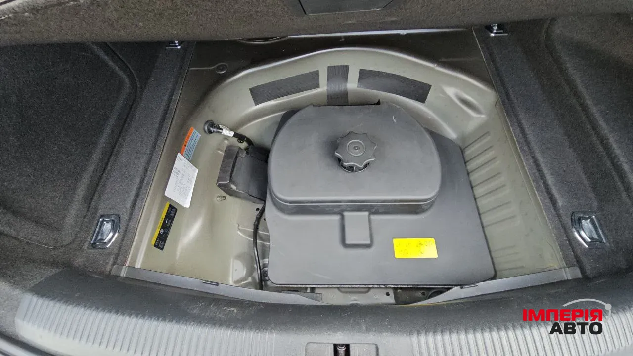 Audi A4 - фото 15