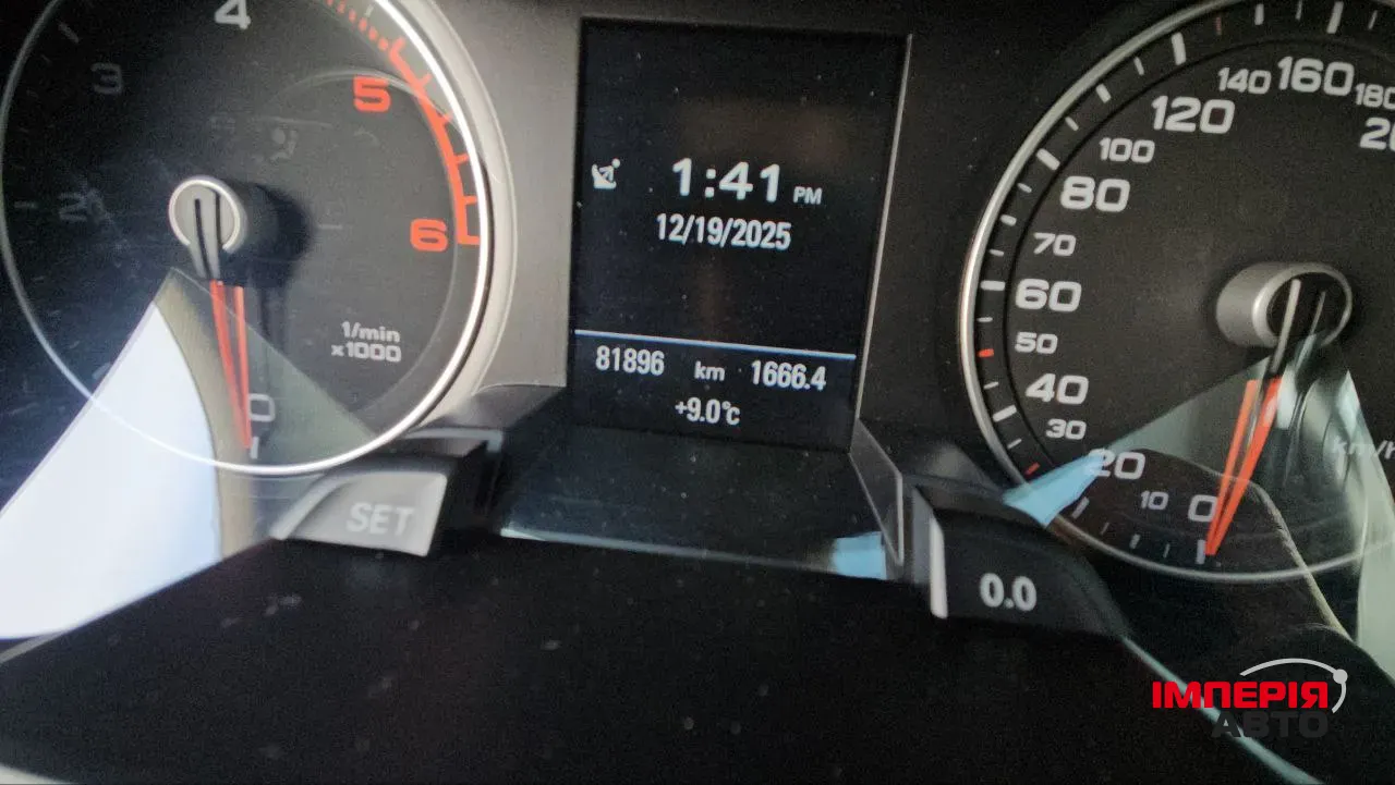 Audi A4 - фото 18