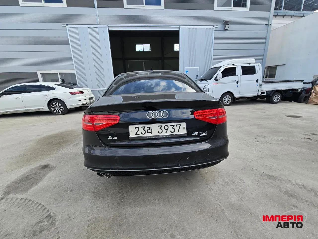 Audi A4 - фото 10