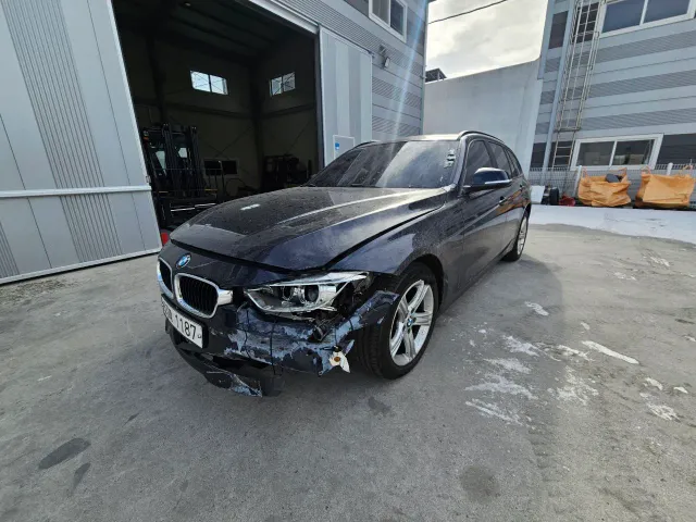 BMW 3 серії - фото 2