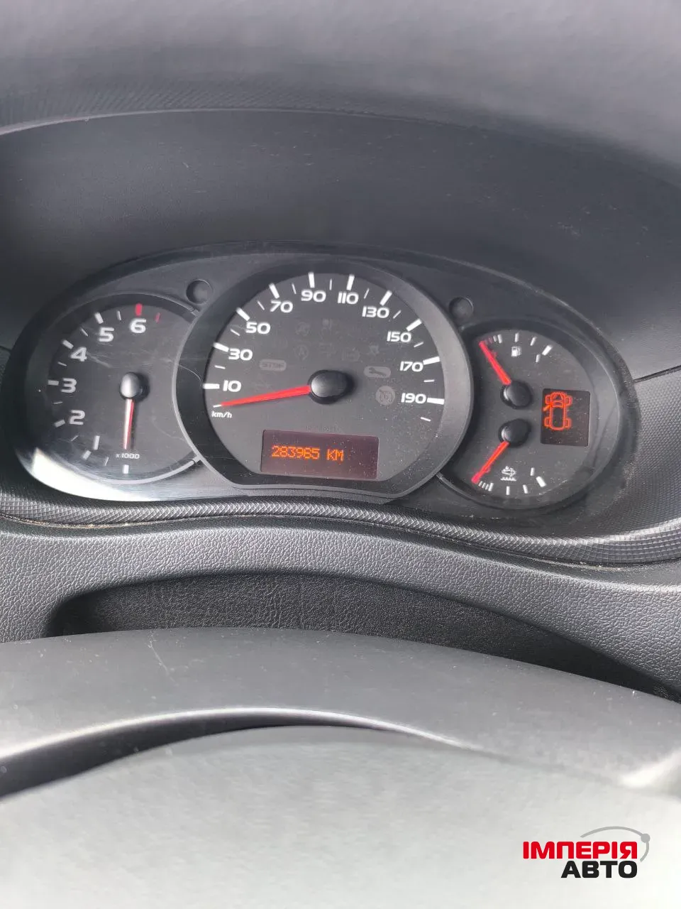 Renault Trafic - фото 21