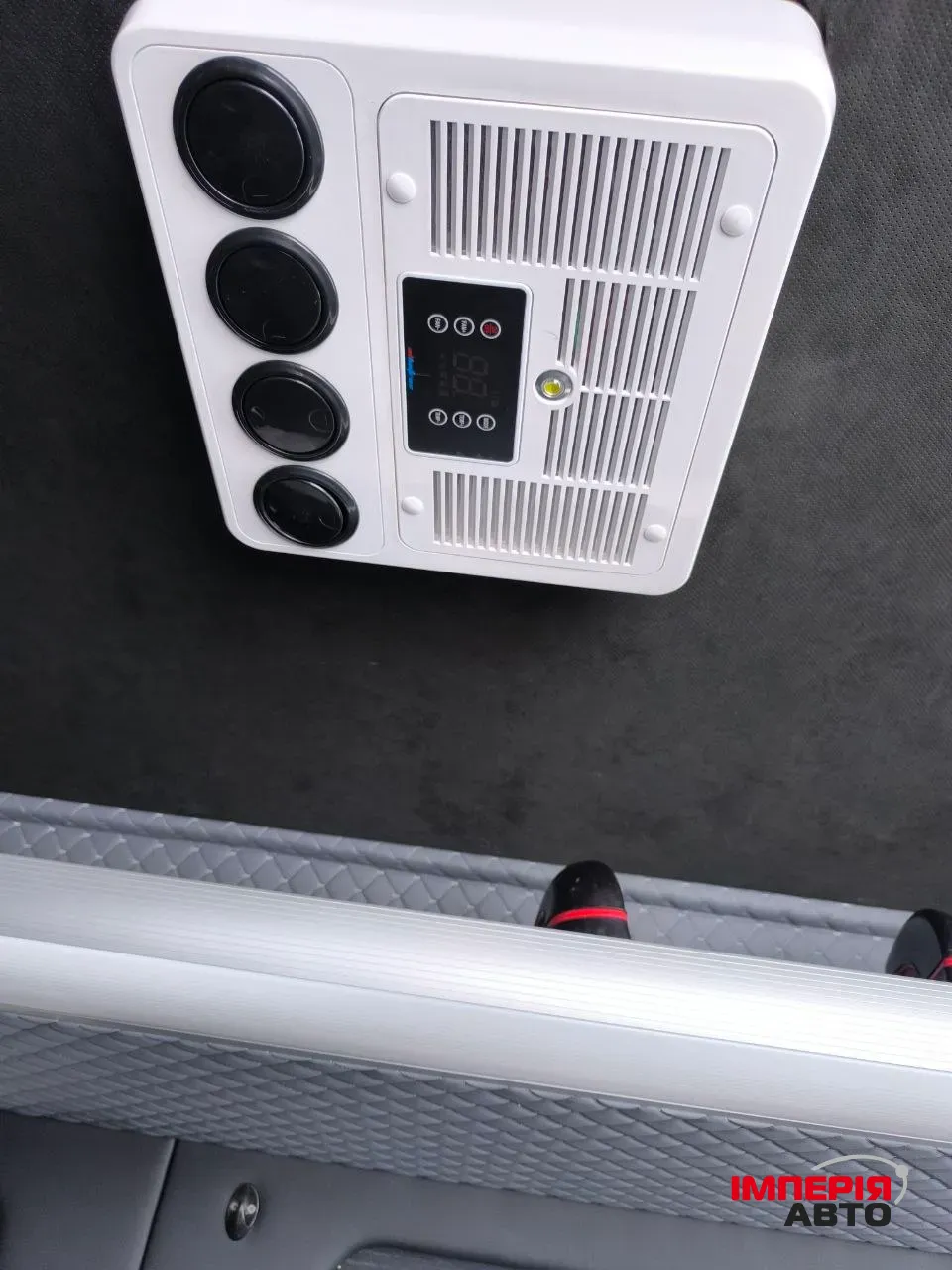 Renault Trafic - фото 38