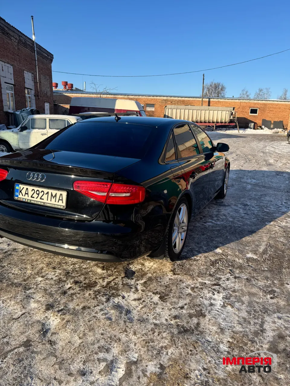 Audi A4 - фото 17