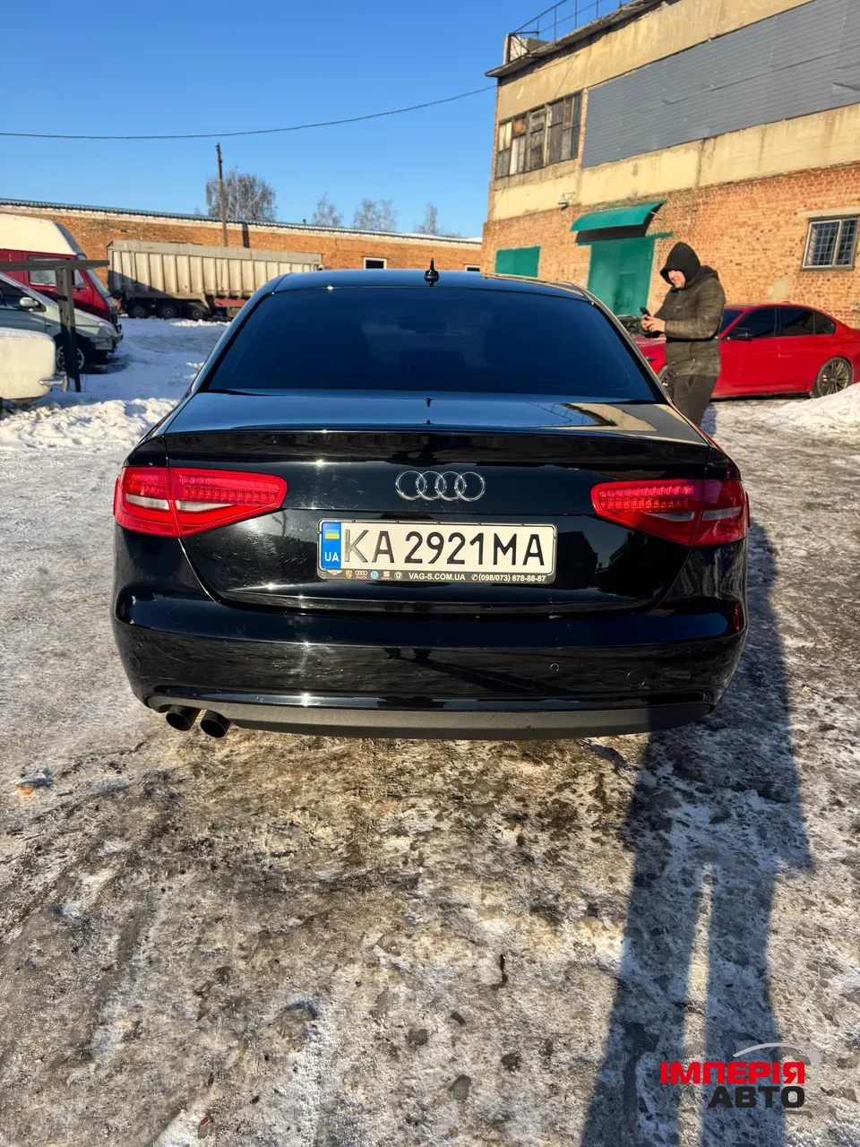 Audi A4 - фото 15