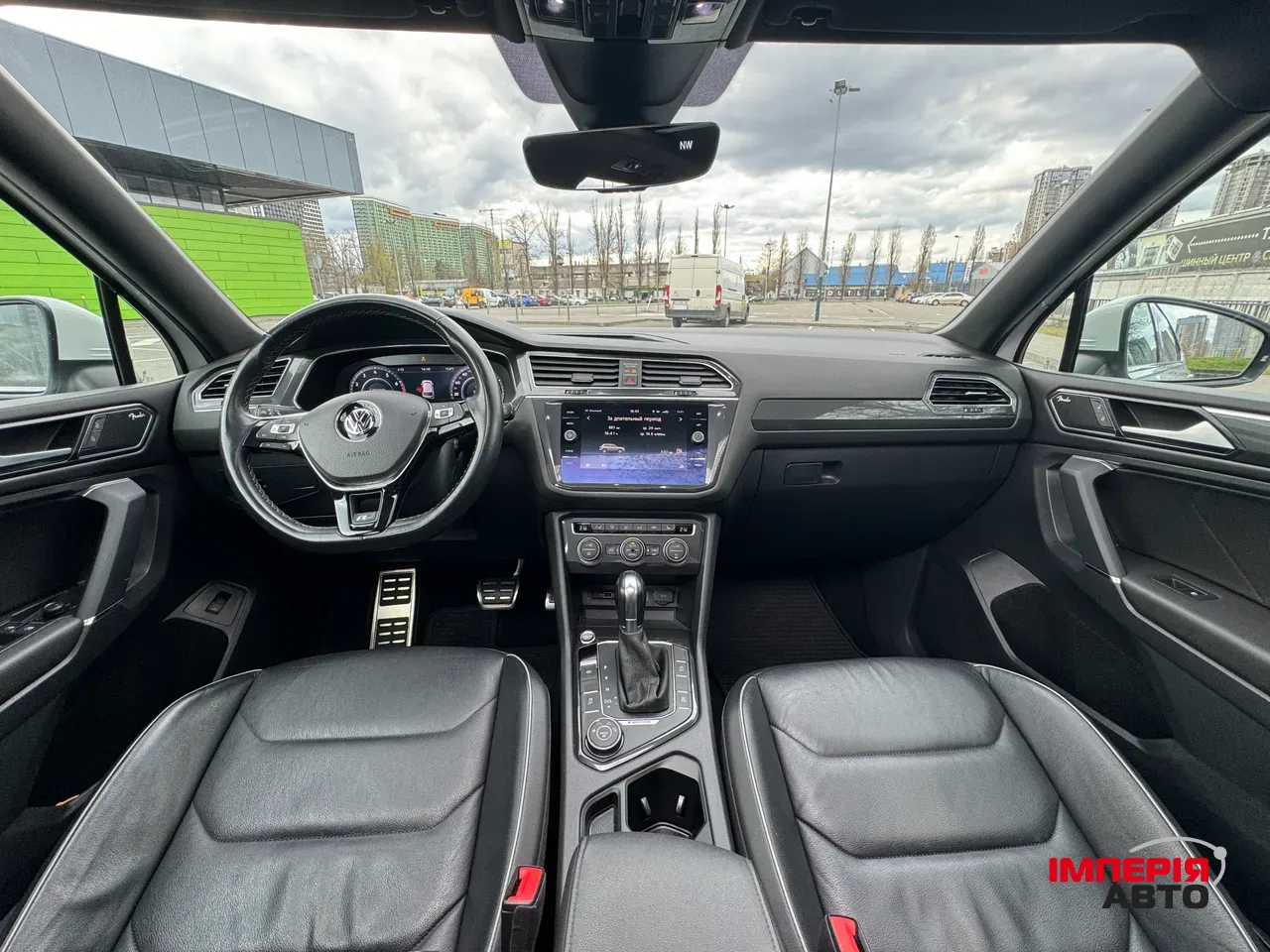 Volkswagen Tiguan - фото 5