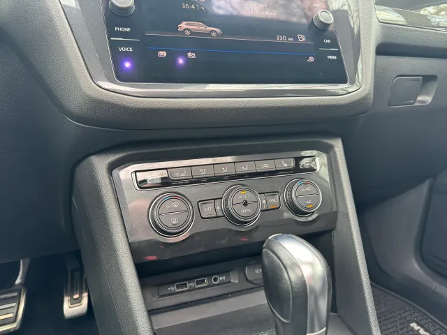 Volkswagen Tiguan - фото 4