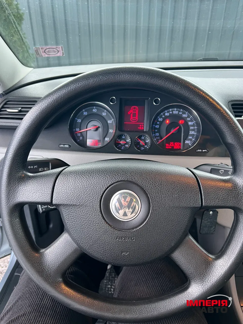 Volkswagen Passat - фото 2