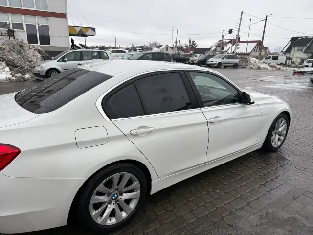 BMW 3 серії - фото 3