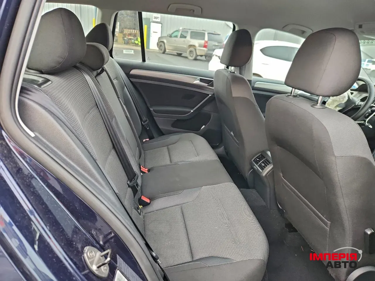 Volkswagen Golf - фото 10