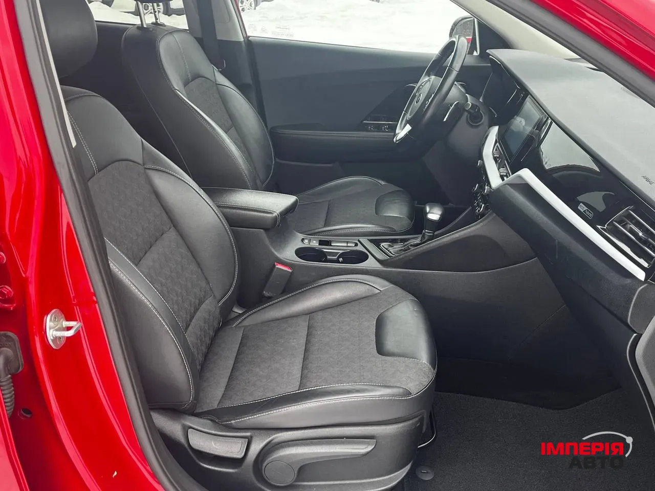 Kia Niro - фото 10