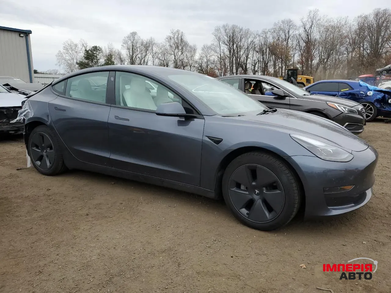 Tesla Model 3 - фото 3