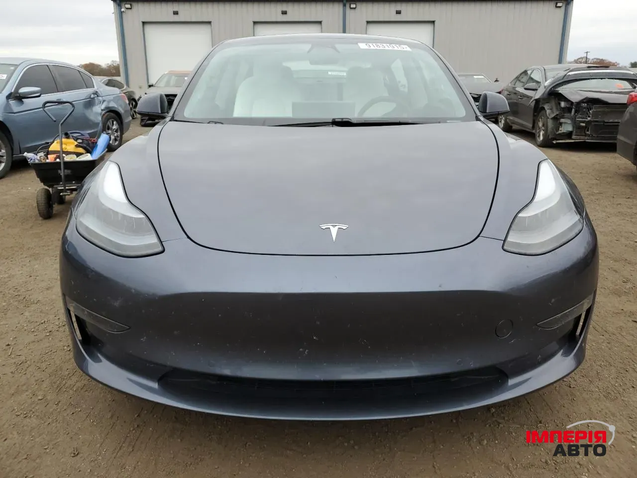 Tesla Model 3 - фото 2