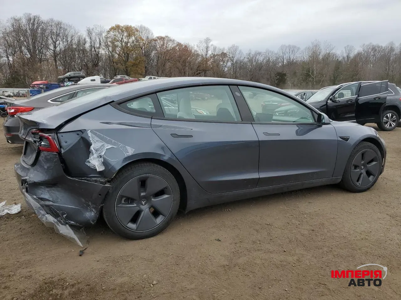 Tesla Model 3 - фото 6