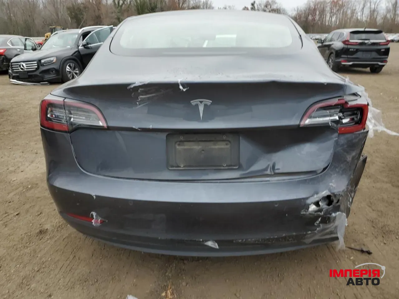 Tesla Model 3 - фото 5