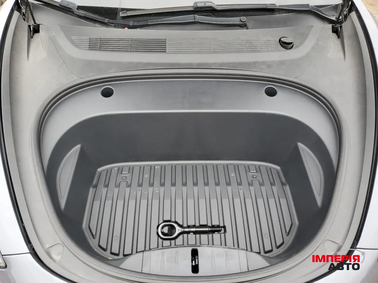 Tesla Model 3 - фото 11