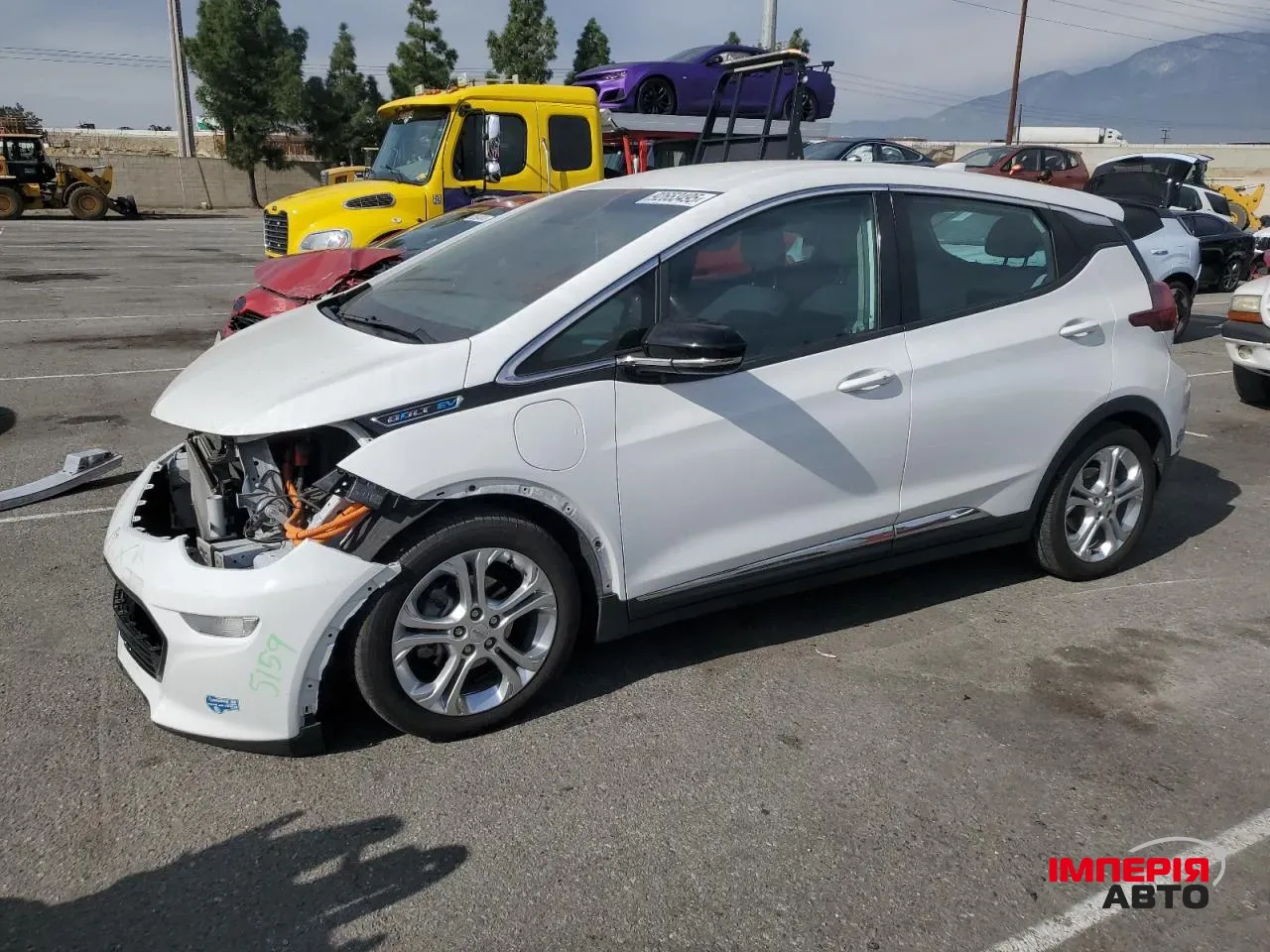Chevrolet Bolt - фото 1