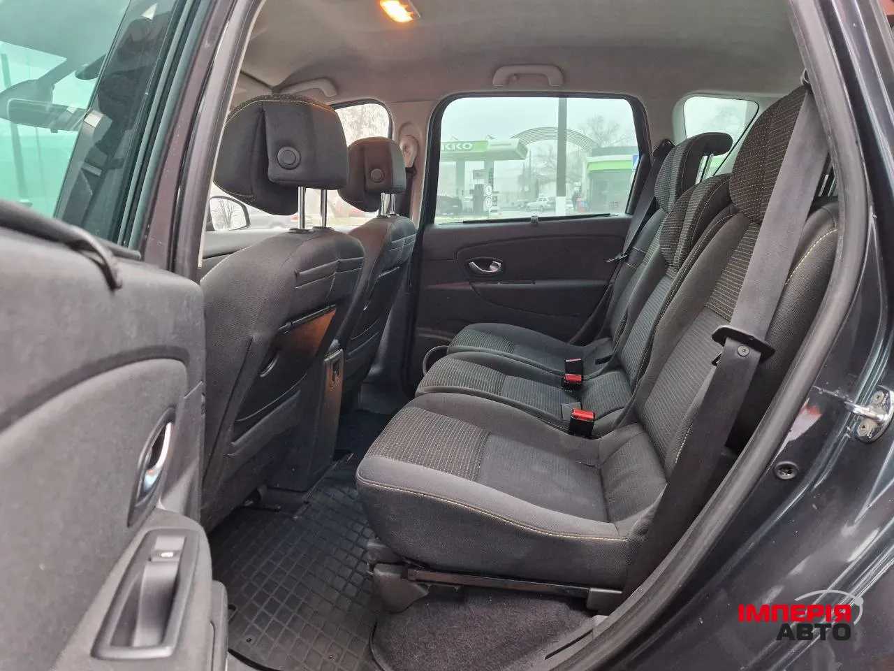 Renault Megane - фото 7