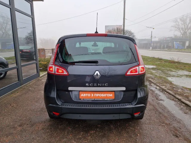 Renault Megane - фото 4