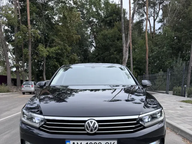 Volkswagen Passat - фото 2