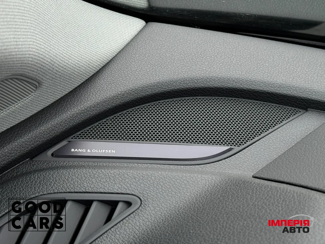 Audi Q5 - фото 37